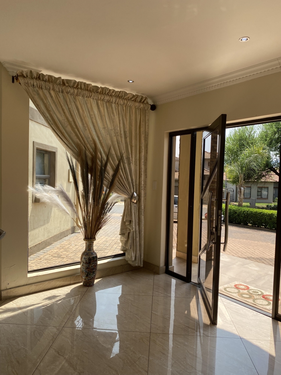 4 Bedroom Property for Sale in Xanadu Eco Park North West